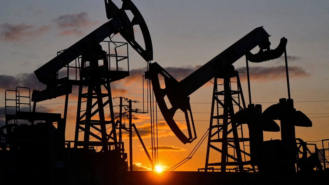Oil Prices Edge Higher as Markets Watch Potential US-Iran Talks